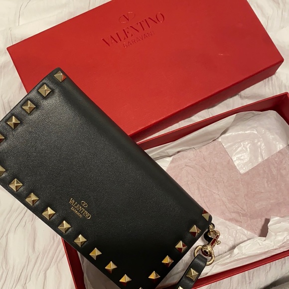 Valentino Garavani Handbags - Valentino clutch bag